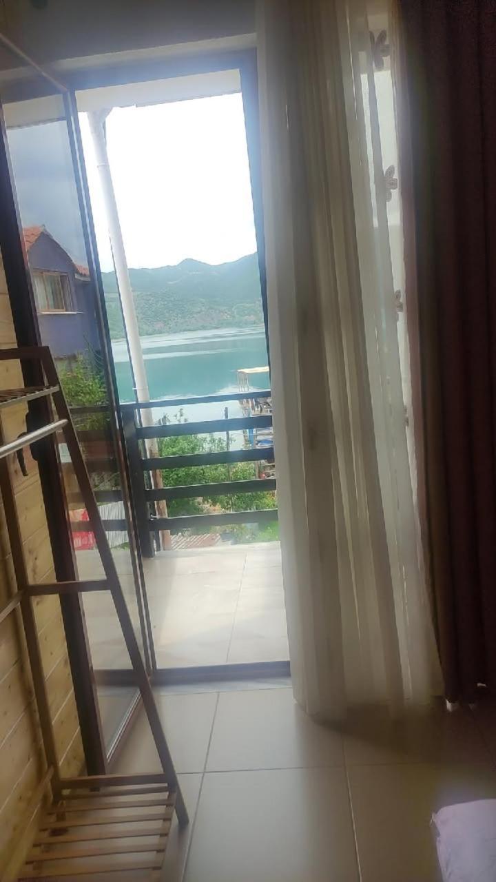 Erda Lakeside Guesthouse Lini Стая снимка